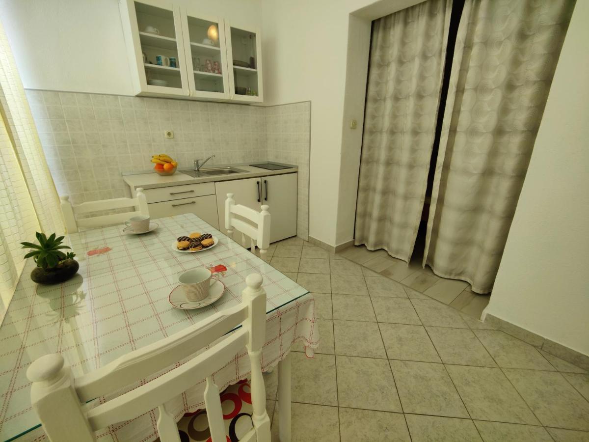 Cosey Studio Apartment For 2 Free Private Parking Makarská Exteriér fotografie
